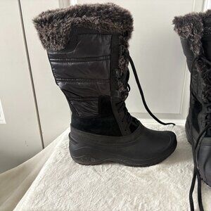 The North Face black and faux fur snow boots